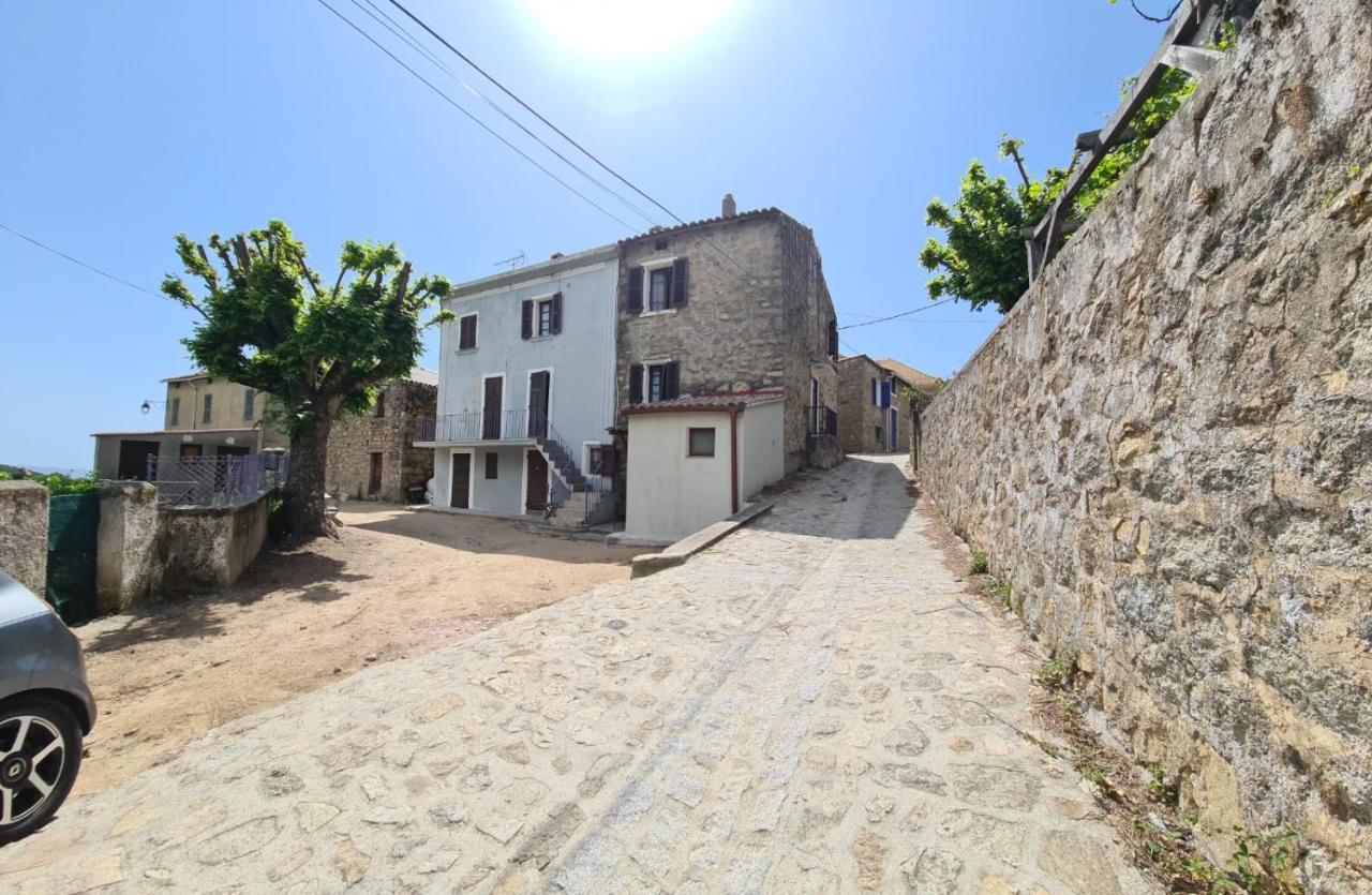 Maison De Vacances Renno Exterior foto
